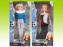 Item 667329 Fashion Show Barbie Doll Playset Dress Assortment9 Dress Changing Barbie Doll for Girls