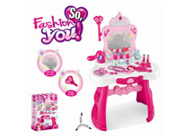 Item 695940 DRESSER SET